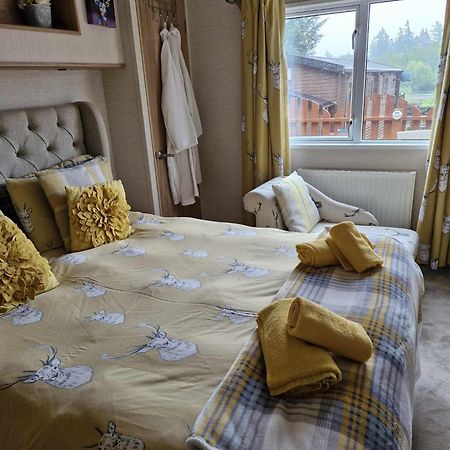 Cairn View Chalet Villa อาวีมอร์ ภายนอก รูปภาพ